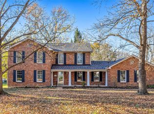 2308 Manor Ridge Dr, Chesterfield, MO 63017