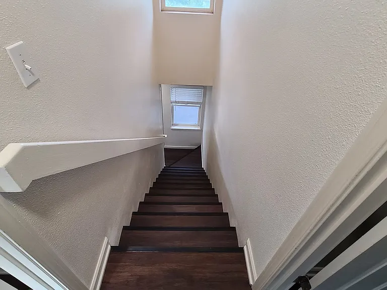 2141 SW Quartz Ave — Photo 12