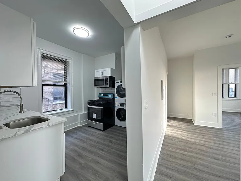 639-41 Bergen Ave #46 — Photo 8