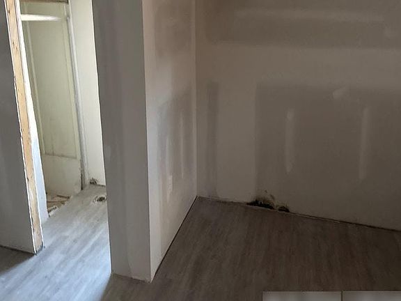 2nd image of 1617 5th St