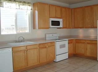 858 Square Dance Ln, Fountain, CO 80817