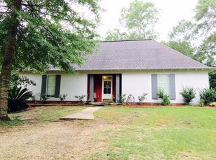 60 Tripp Ln, Carriere, MS 39426