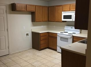 5810 96th St UNIT B, Lubbock, TX 79424