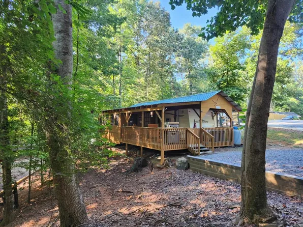 25 15th St, Ellijay, GA 30540