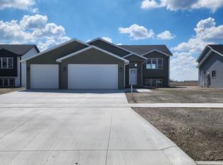 3333 45th Ave S, Grand Forks, ND 58201