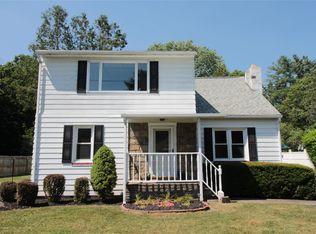 32 Wallace Rd, Binghamton, NY 13905