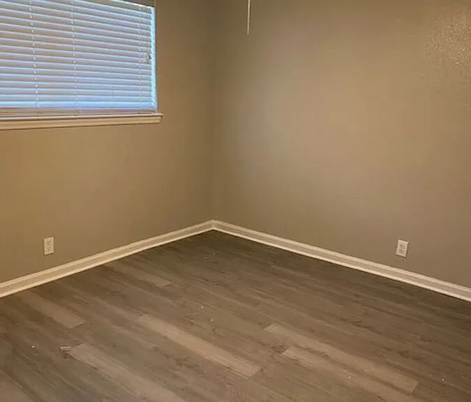 1729 Cox St — Photo 511