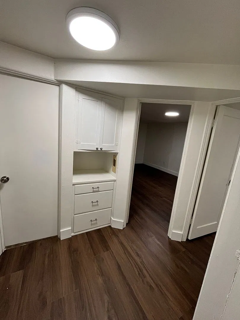 3 Bed, 1 Bath Home with Fenced Yard — Photo 4