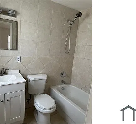 3 bed, 1042 sqft, $1,900 — Photo 4