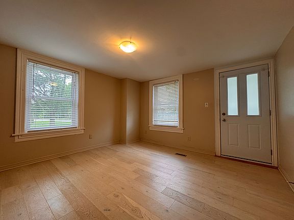 5th image of 3421A Huron Rd #A