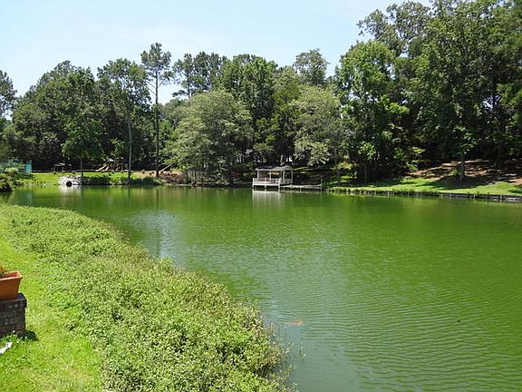 4th image of 103 Woodlake Dr #103