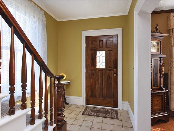 2nd image of 257 Park Ave