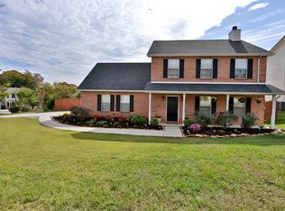 1327 Chatam Ridge Ln, Knoxville, TN 37932