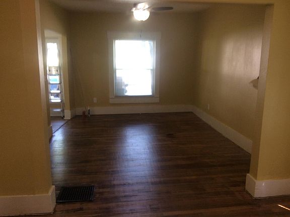 3rd image of 408 S Ely St #A