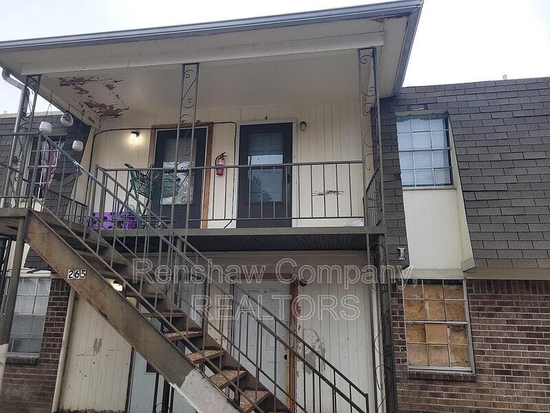1st image of 265 Greenway St APT 4