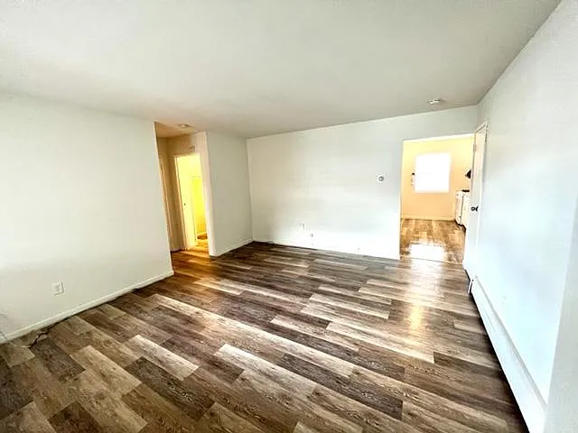 185 Sherman Ave — Photo 2