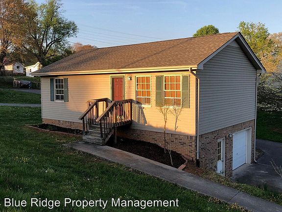 2nd image of 120 Shelby Ave
