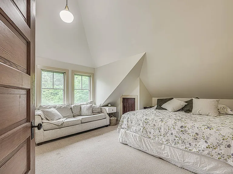 20 Sanford Pl — Photo 5