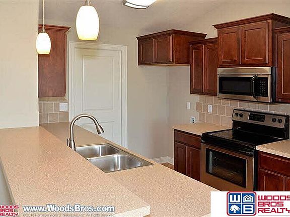 4th image of 1511 W Silverado Ct