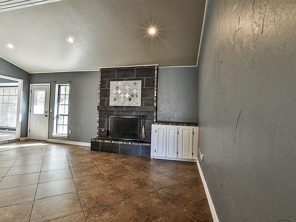 4th image of 12908 Heron Ln