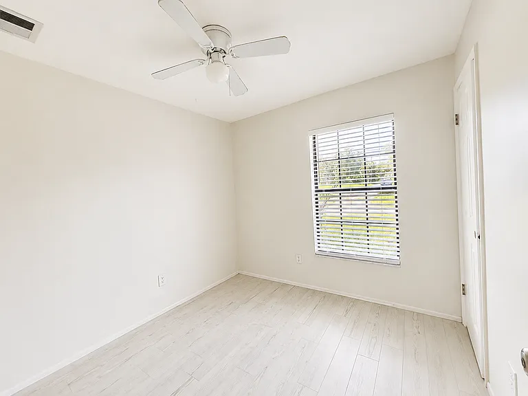 758 S Edgemon Ave — Photo 6