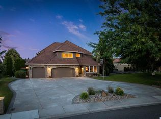 3505 W 36th Loop, Kennewick, WA 99337