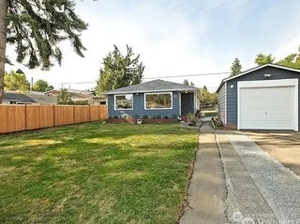 928 N 101st Street, Seattle, WA 98133