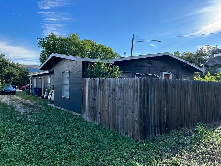 607 Nelray Blvd #A — Photo 14
