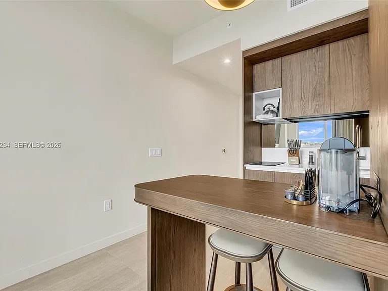 1611 SW 2nd Ave #713 — Photo 6