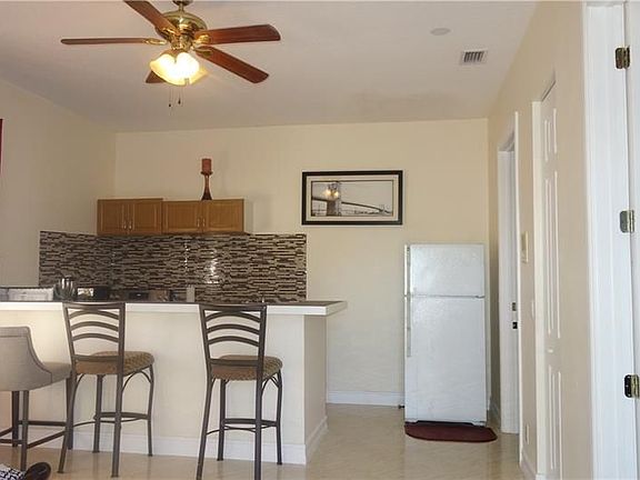 4th image of 19601 Skyhawk Ln