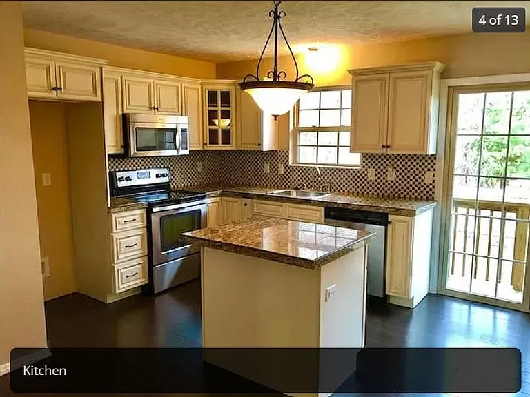 3417 S Oak Ave — Photo 4