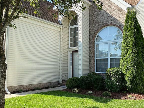 2nd image of 2612 Majesty Ln