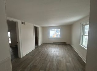 320 7th St #2, Syracuse, NY 13209