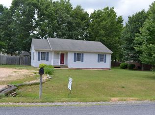 52 Canton Ln, Stuarts Draft, VA 24477