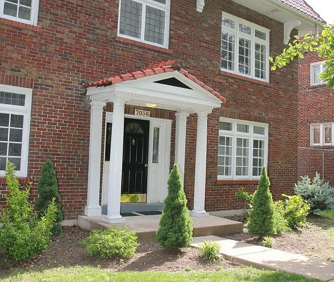 7036 Forsyth Blvd #1W — Photo 2
