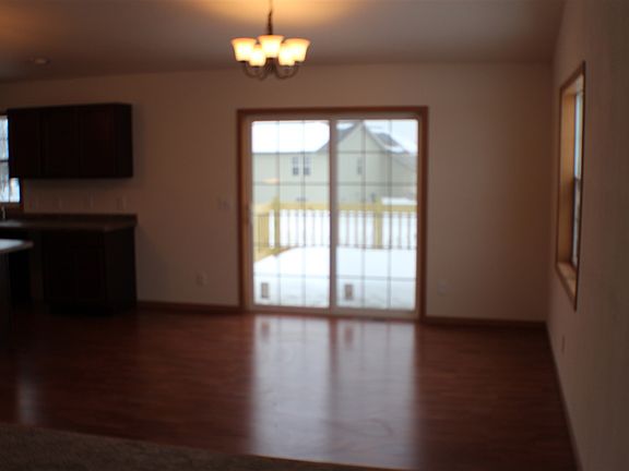4th image of 2081 Josephine Ln