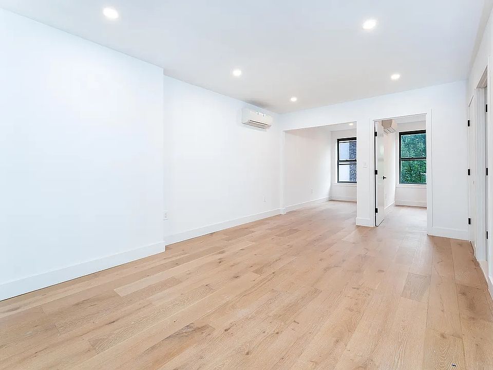 1st image of 164 E 7th St #3