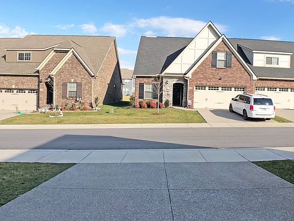 2nd image of 3219 Chaucer Ln