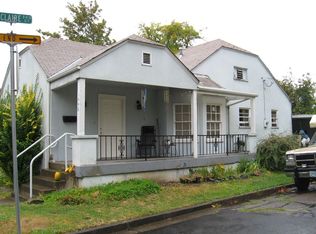 1446 SE Douglas Ave, Roseburg, OR 97470