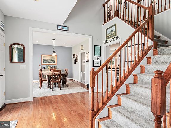 4th image of 103 W Goldfinch Ln