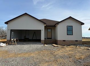 708 W Shelby Ave, Elkton, KY 42220