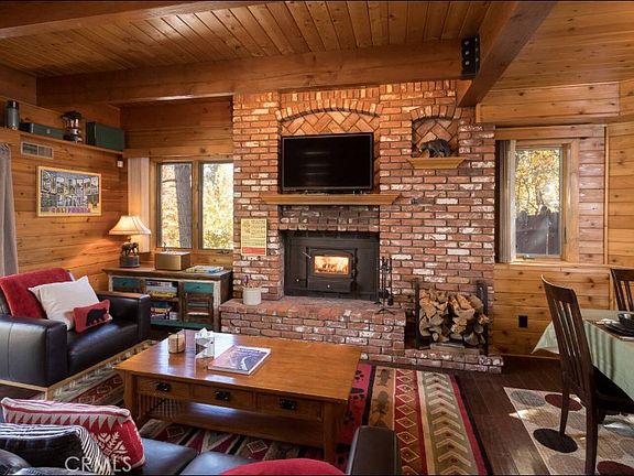 4th image of 40264 Bonita Ln