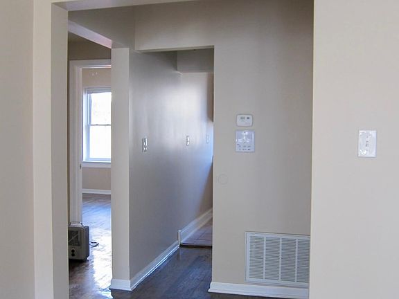 3rd image of 2649 E 78th St #1