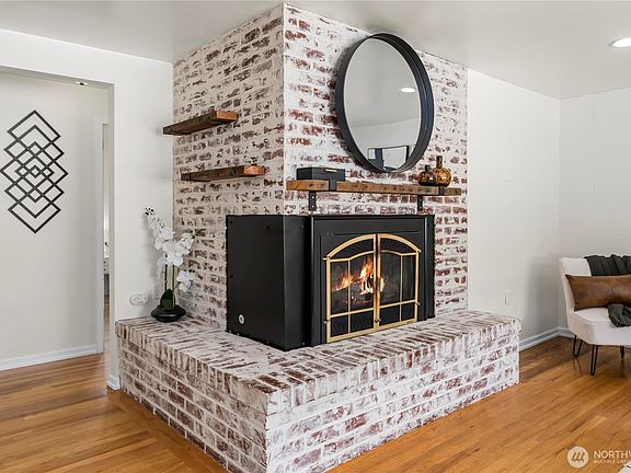 5th image of 153 SW 208th Street