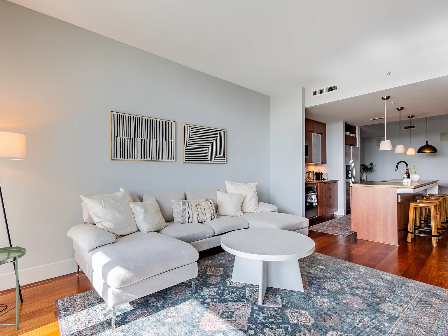2 bed, 1237 sqft, $3,600 — Photo 1