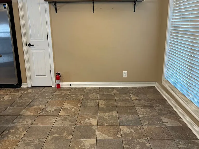 1701 Winterhaven Ct — Photo 11