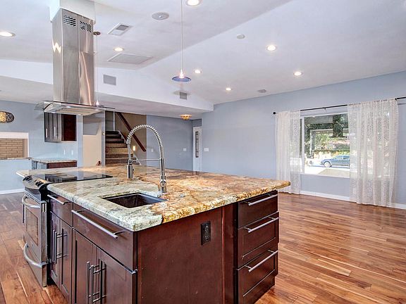 3rd image of 3166 W Tierra Buena Ln
