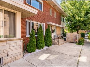 4720 Washington St Unit B, Skokie, IL 60076