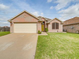 1201 Eastwick Dr, Arlington, TX 76002