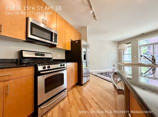 758 W 15th St APT 1B, Chicago, IL 60607